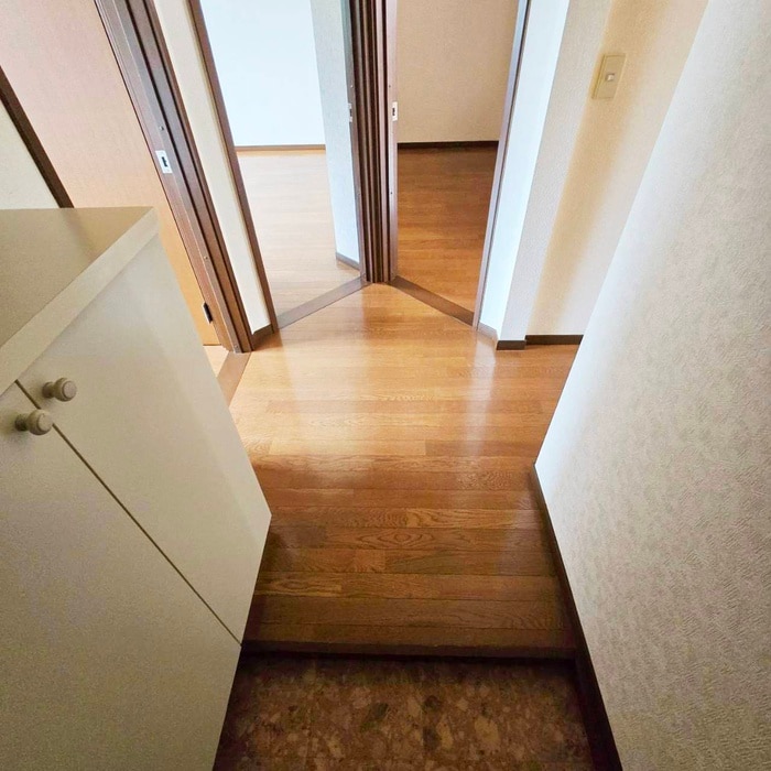 物件内観写真12　(廊下)