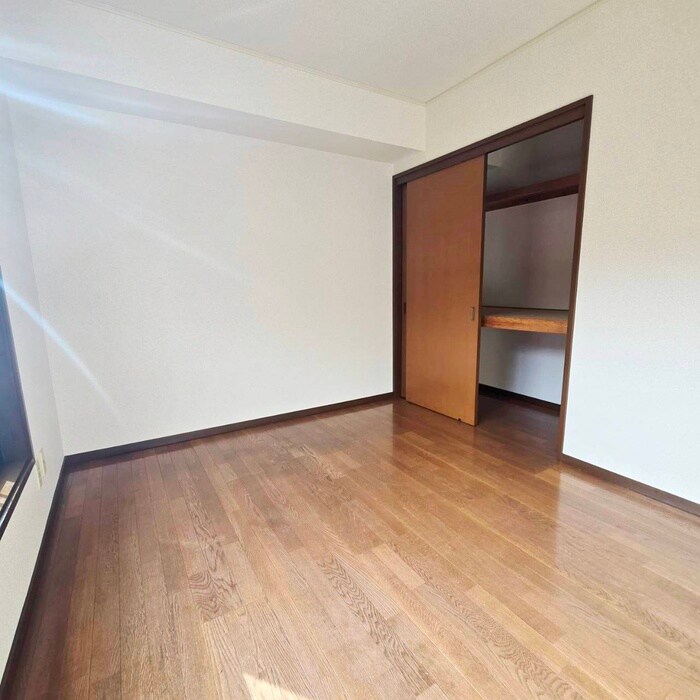 物件内観写真13　(居室)