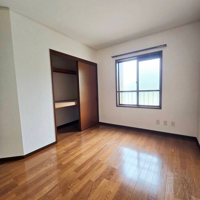 物件内観写真18　(居室)