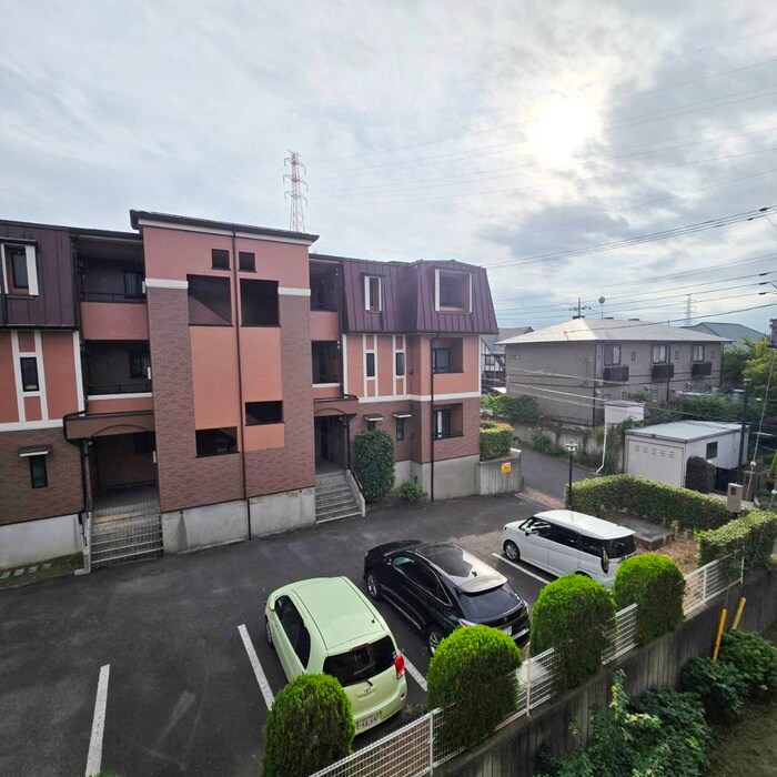 物件内観写真20　(室内からの展望)