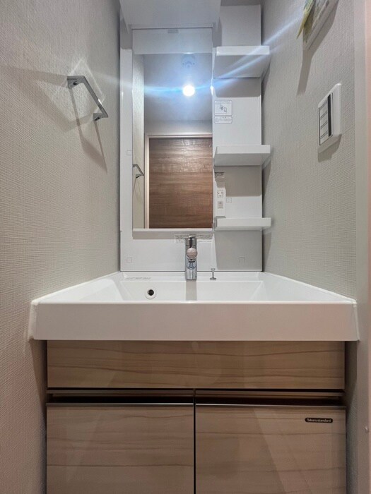 物件内観写真12　(洗面)