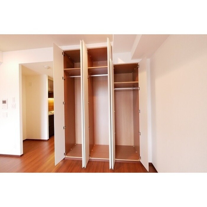 物件内観写真15　(収納)