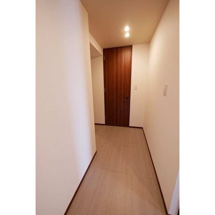 物件内観写真17　(廊下)