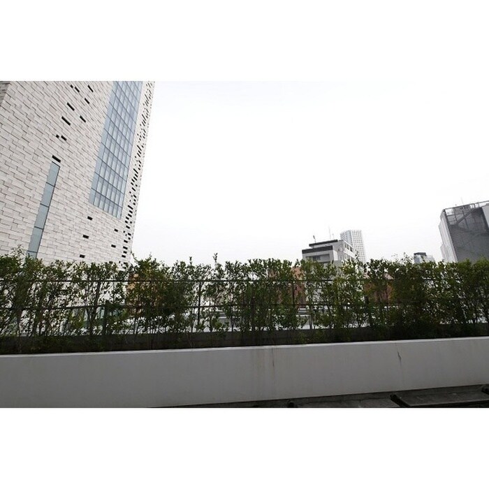 物件内観写真17　(室内からの展望)