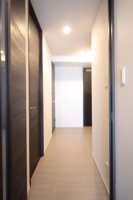 物件内観写真18　(廊下)