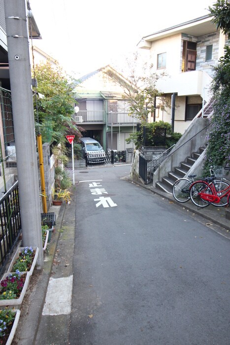 物件外観写真5　(周辺環境)