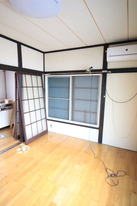 物件内観写真10　(居室)