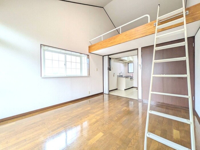 物件内観写真9　(居室)