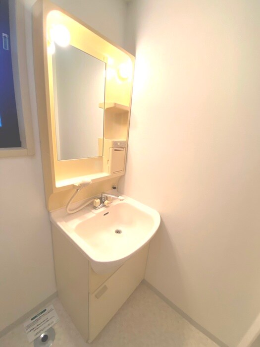 物件内観写真11　(洗面)