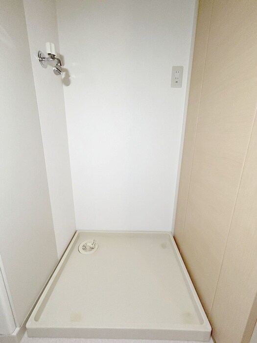 物件内観写真11　(洗濯機置場)