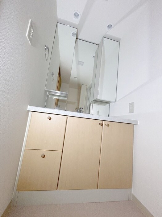 物件内観写真12　(洗面)