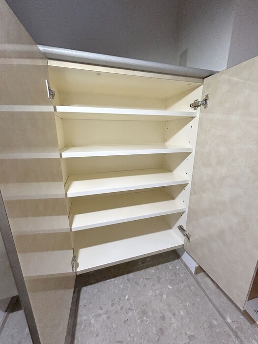 物件内観写真17　(靴箱)