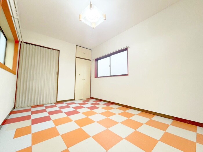 物件内観写真3　(居室)