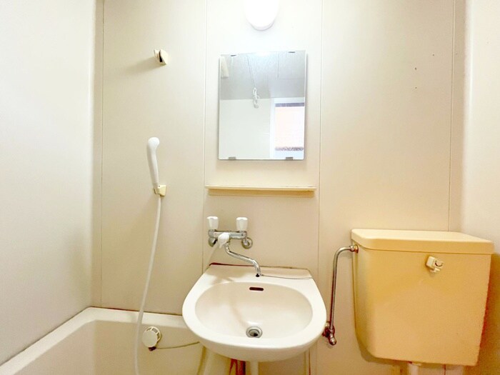 物件内観写真8　(洗面)