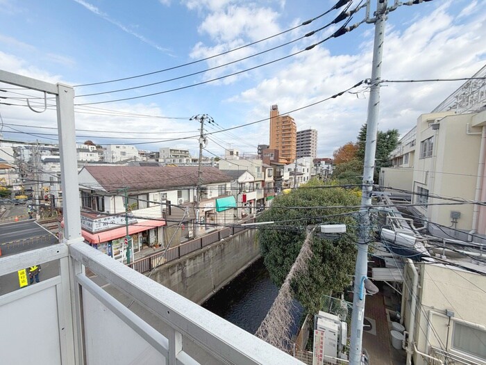 物件内観写真11　(室内からの展望)