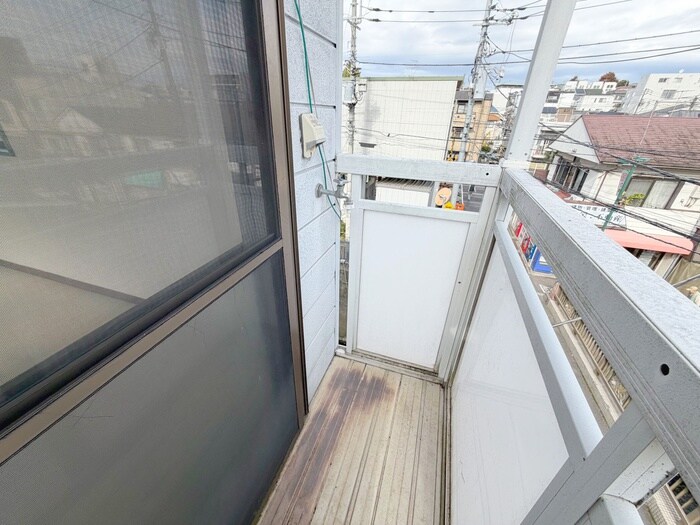 物件内観写真13　(洗濯機置場)