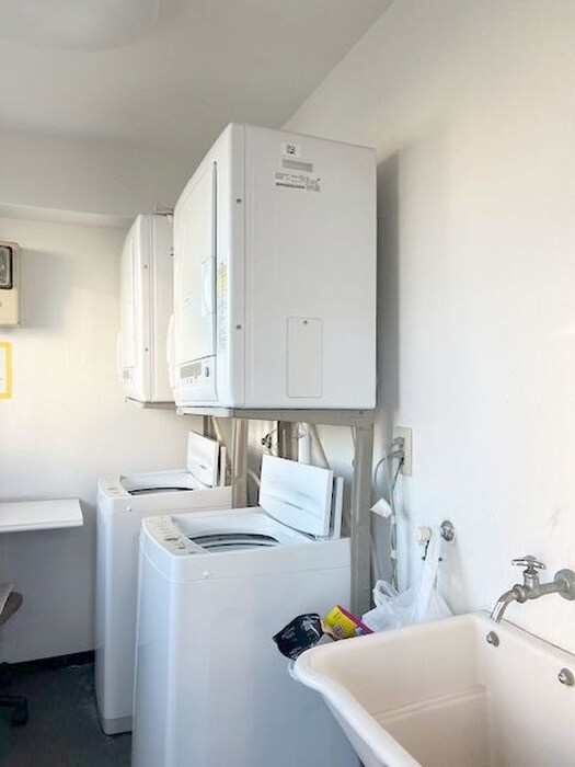 物件内観写真21　(洗濯機置場)