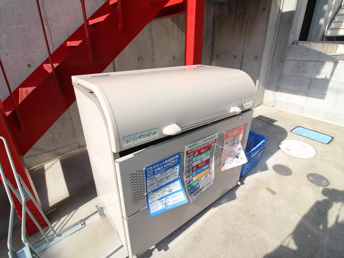 物件外観写真4　(建物設備)