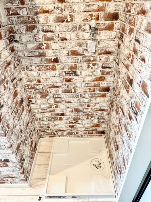 物件内観写真15　(洗濯機置場)