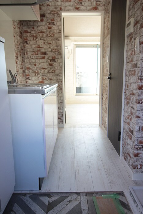 物件内観写真16　(玄関)