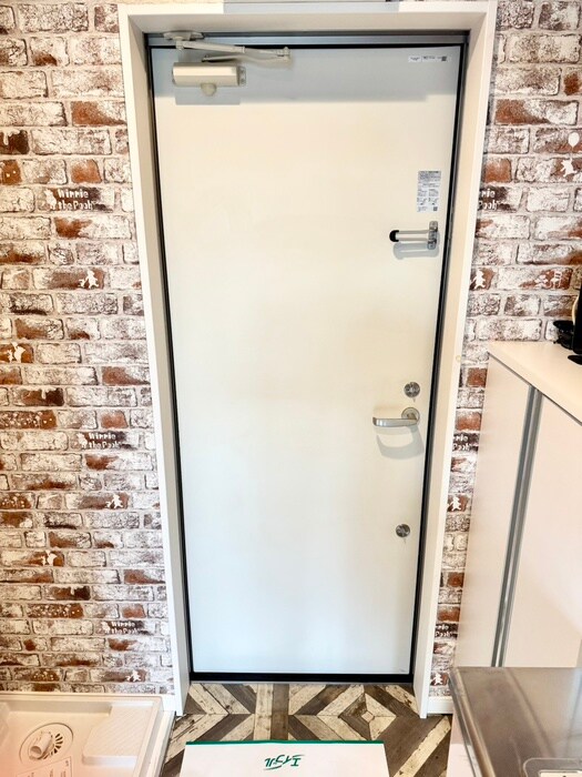 物件内観写真17　(玄関)