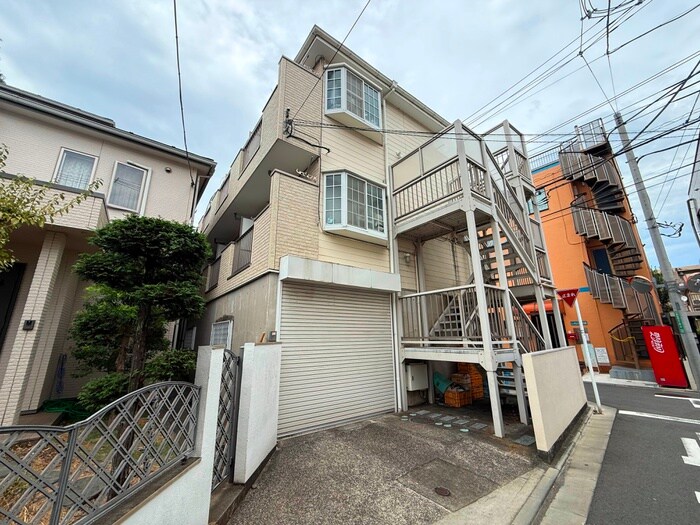 物件外観写真4　(エントランス部分)