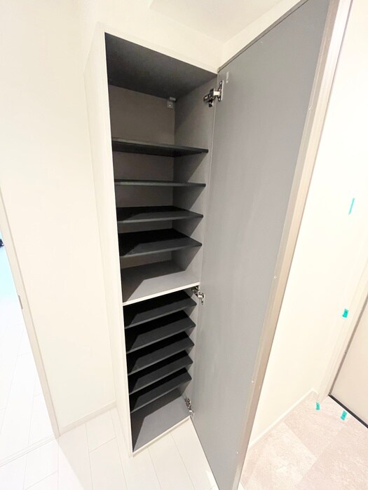 物件内観写真16　(靴箱)