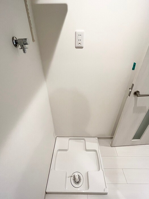 物件内観写真17　(洗濯機置場)