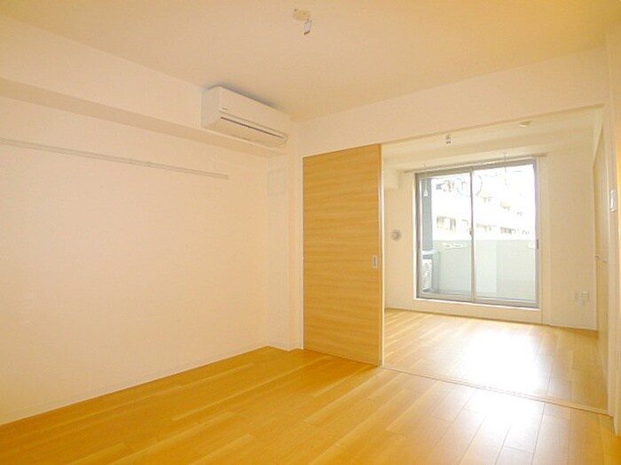 物件内観写真21　(室内からの展望)