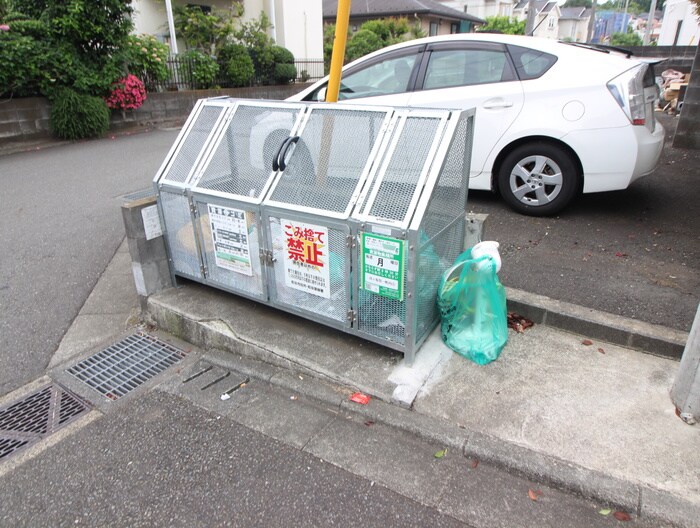 物件外観写真4　(建物設備)