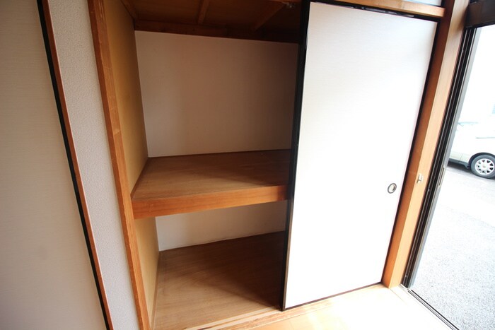 物件内観写真11　(収納)