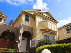 ｼﾀﾞ-ｸﾚｽﾄあざみ野Ｅ棟(101)外観写真