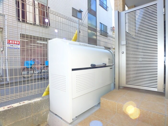 物件外観写真4　(建物設備)