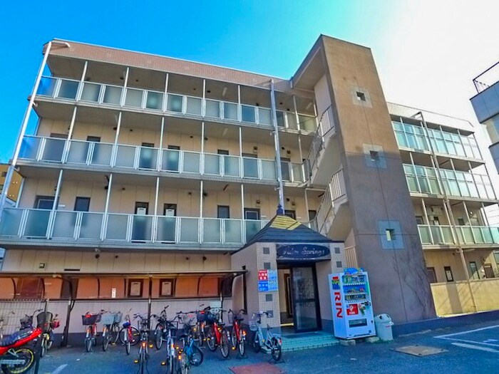 物件外観写真4　(エントランス部分)