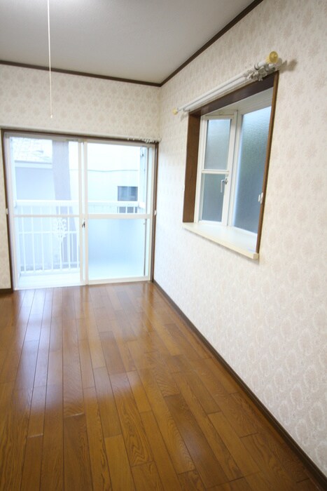 物件内観写真9　(居室)