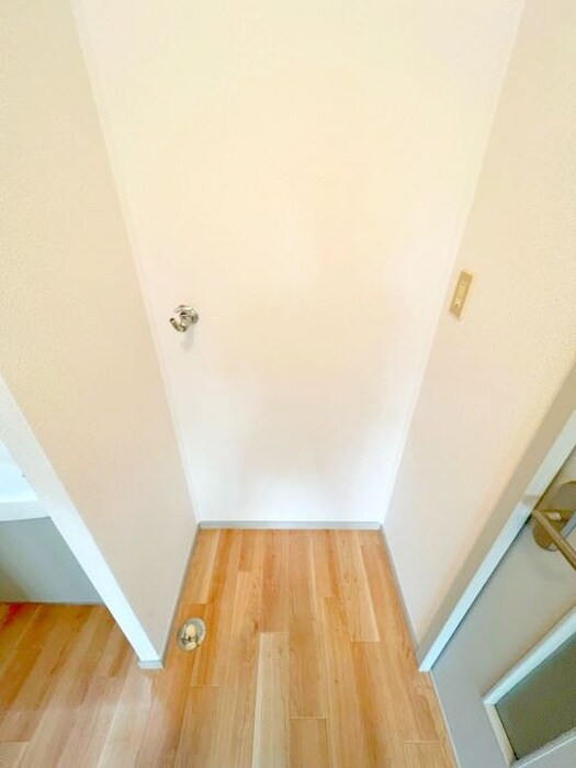 物件内観写真9　(洗濯機置場)