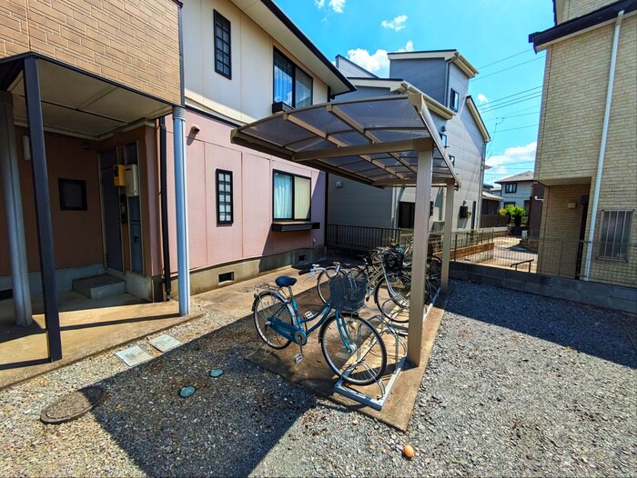 物件外観写真6　(駐輪場)