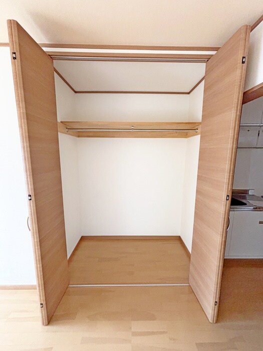 物件内観写真11　(収納)