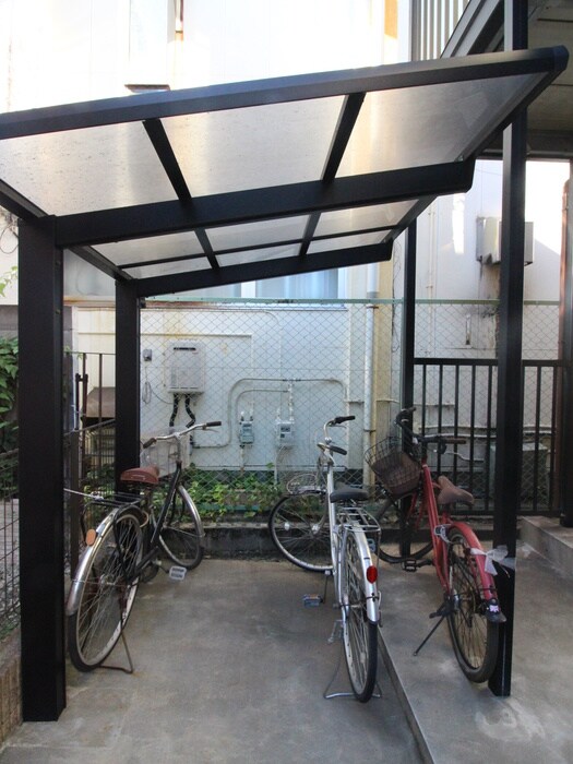 物件外観写真6　(駐輪場)