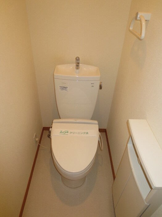 物件内観写真12　(トイレ)