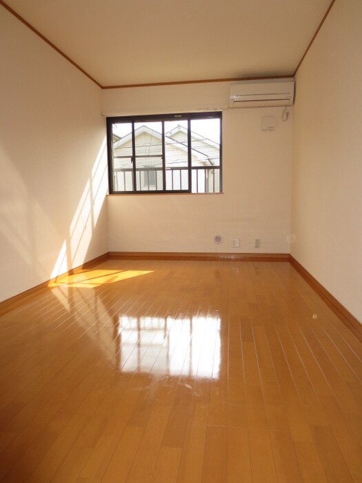 物件内観写真13　(居室)