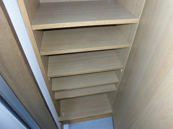 物件内観写真15　(靴箱)