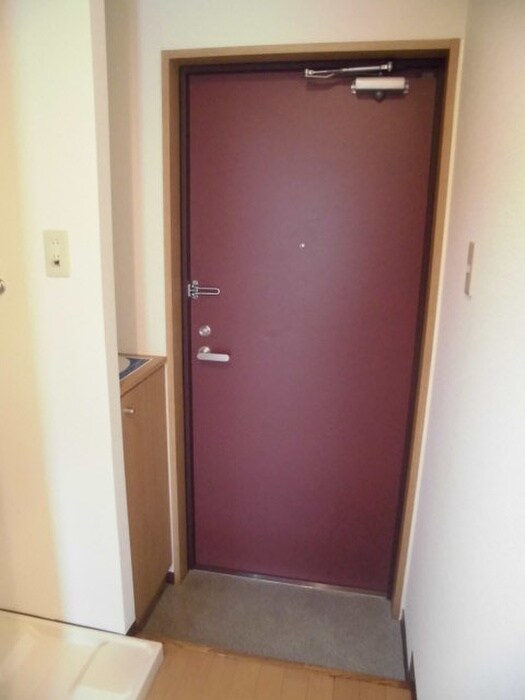 物件内観写真17　(玄関)