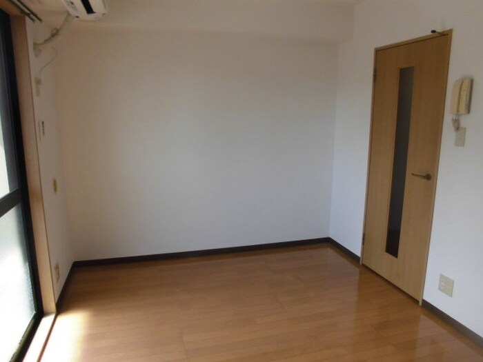 物件内観写真21　(居室)