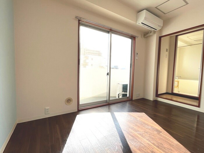 物件内観写真18　(居室)