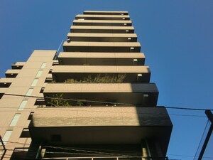 ﾗｲｵﾝｽﾞﾏﾝｼｮﾝ御茶ノ水(1001)外観写真