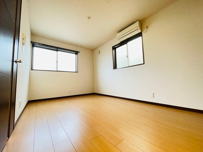 物件内観写真7　(居室)