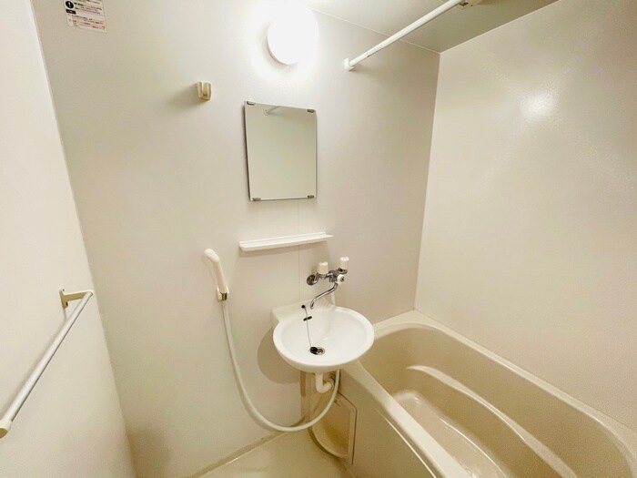 物件内観写真10　(洗面)