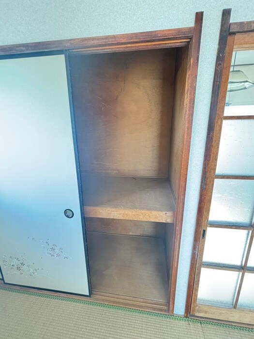 物件内観写真12　(収納)