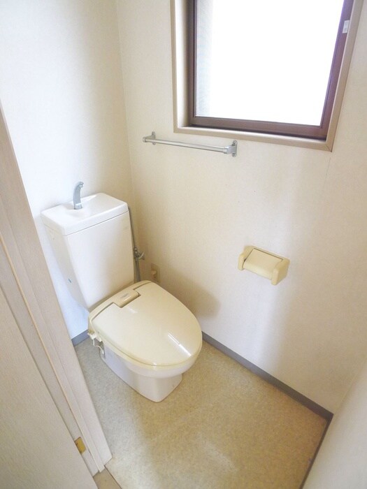 物件内観写真6　(トイレ)